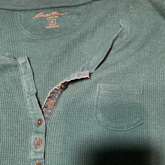 Eddie Bauer thermal Henley. Size medium. - Picture 4 of 5